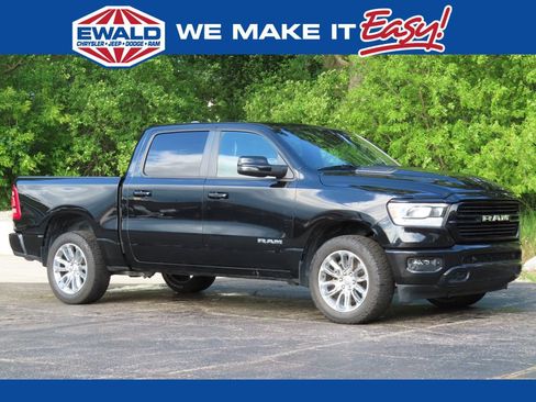 Used 2023 RAM 1500 Laramie AWD/4WD image 1