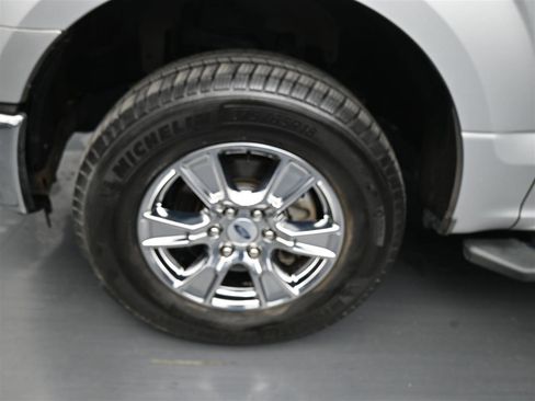 Used 2016 Ford F150 XLT w/ Equipment Group 302A Luxury image 17