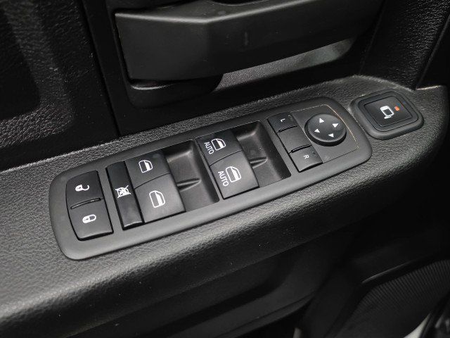 Used 2024 RAM 3500 Tradesman w/ Chrome Appearance Group AWD/4WD image 32