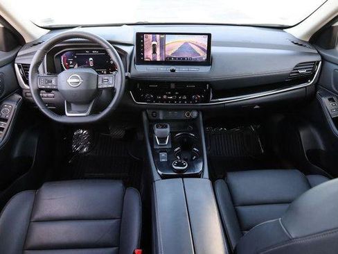 Used 2025 Nissan Rogue SL w/ Tech Package AWD/4WD image 24