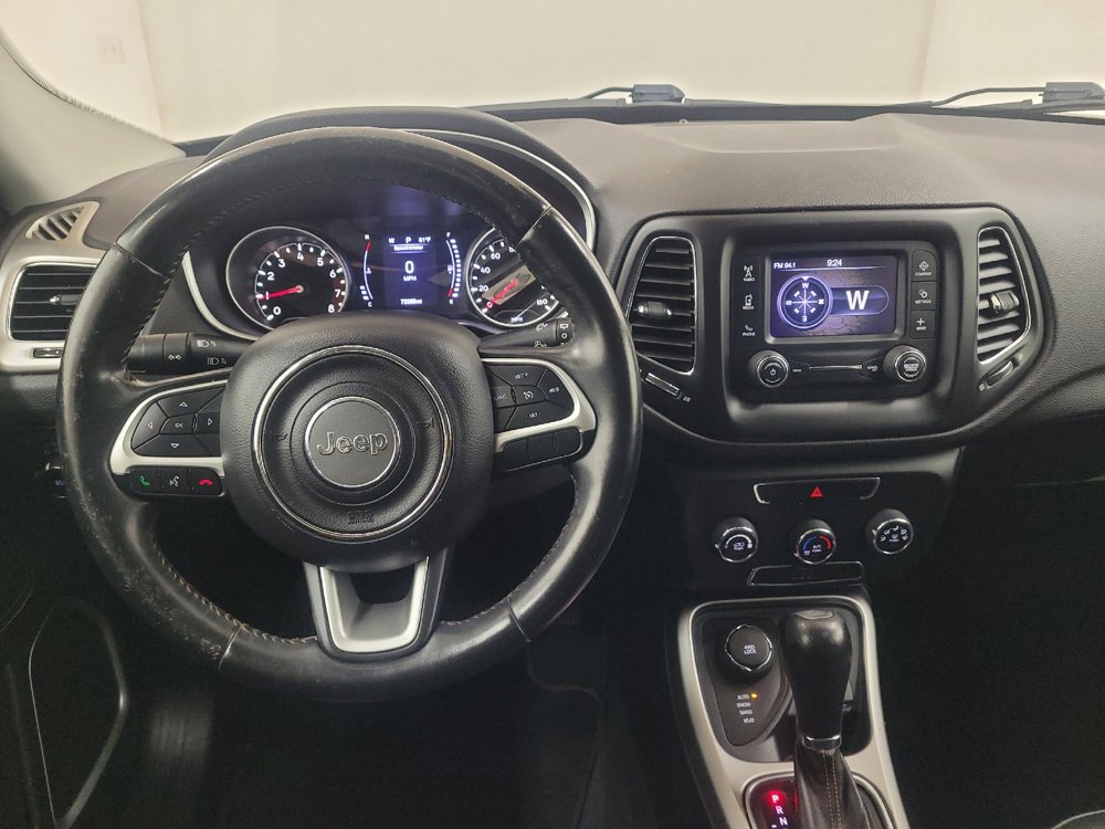 Used 2018 Jeep Compass Latitude AWD/4WD image 22