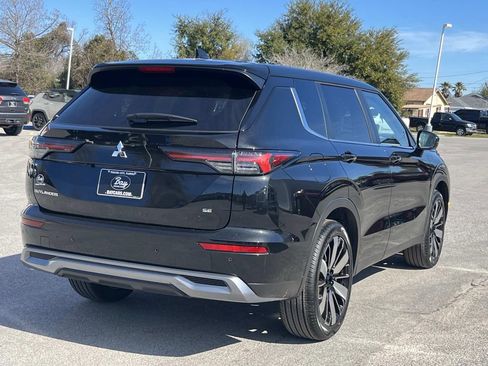 New 2026 Mitsubishi Outlander SE FWD image 5