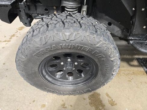 Used 2013 Jeep Wrangler Rubicon w/ Dual Top Group AWD/4WD image 11