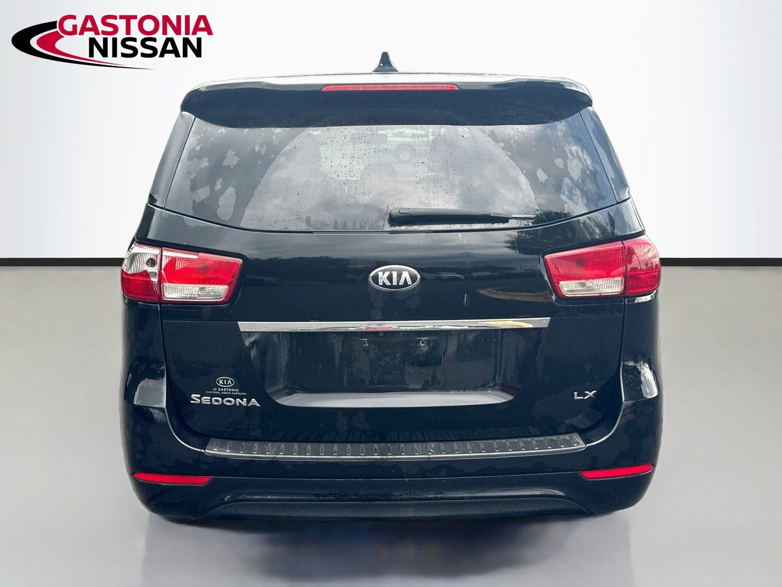Used 2017 Kia Sedona LX FWD image 7