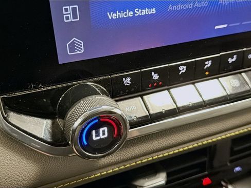 Used 2023 Chevrolet Colorado ZR2 w/ ZR2 Convenience Package III AWD/4WD image 53