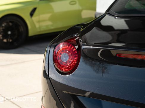 Used 2016 Ferrari California T image 13