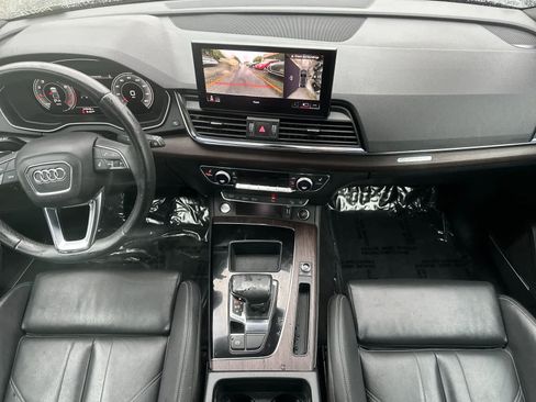 Used 2022 Audi Q5 2.0T Premium Plus image 3
