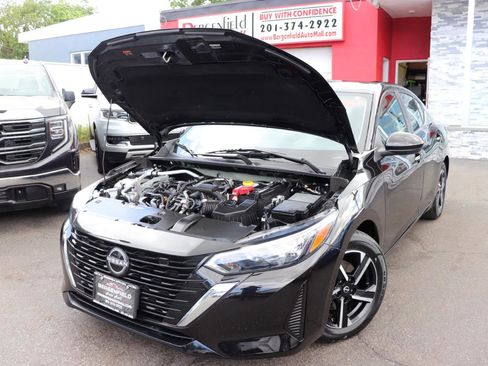 Used 2024 Nissan Sentra SV FWD image 46