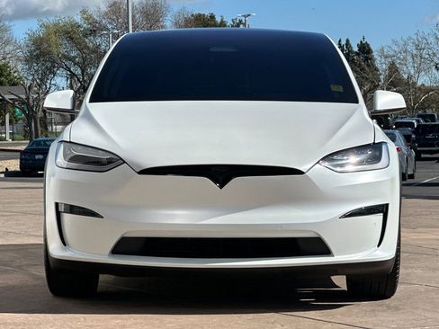 Used 2023 Tesla Model X image 10
