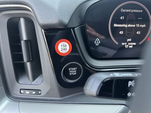 Certified 2025 Porsche Cayenne E-Hybrid Coupe AWD/4WD image 27