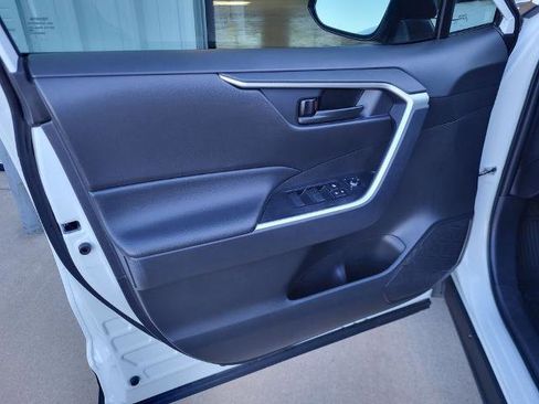 Used 2025 Toyota RAV4 LE image 15