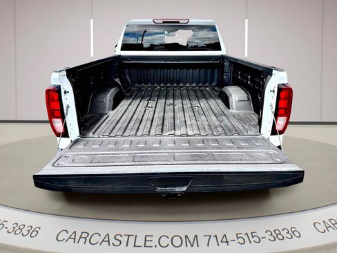 Used 2024 GMC Sierra 2500 Pro AWD/4WD image 9