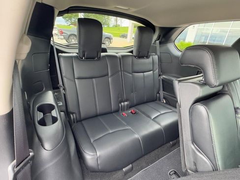 Used 2017 Nissan Pathfinder SL FWD image 14