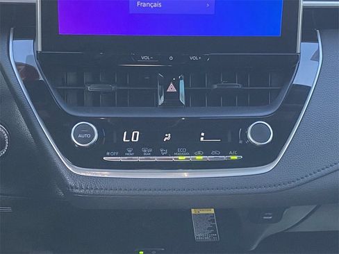 Certified 2025 Toyota Corolla SE image 29