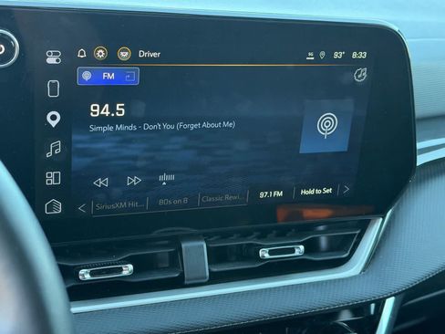 Used 2025 Chevrolet Equinox LT w/ Convenience Package II FWD image 13