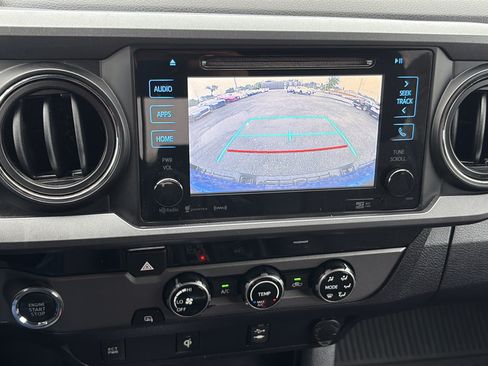 Used 2017 Toyota Tacoma TRD Off-Road w/ Tow Package RWD image 20
