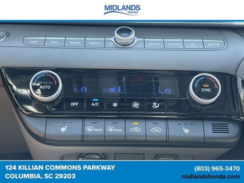 Used 2023 Hyundai Elantra SEL w/ Convenience Package FWD image 26