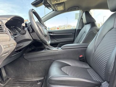 Used 2024 Toyota Camry SE image 13