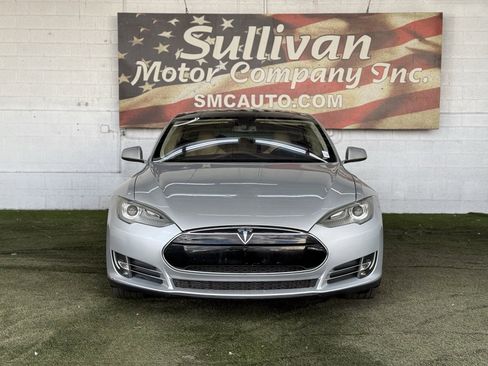 Used 2012 Tesla Model S Signature Performance image 9