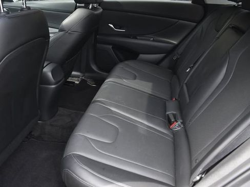 Used 2023 Hyundai Elantra Limited FWD image 23