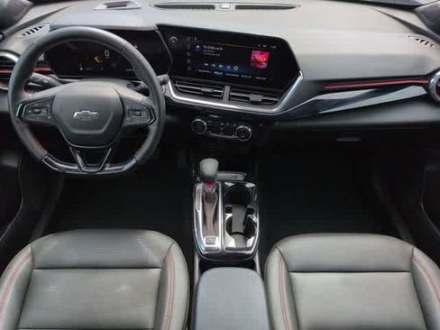 Used 2025 Chevrolet Trax RS w/ Driver Confidence Package FWD image 15