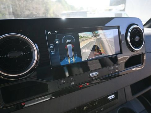 Used 2026 Mercedes-Benz Sprinter 2500 image 13