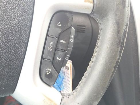 Used 2011 Chevrolet Traverse LT w/ Personal Connectivity Package FWD image 38