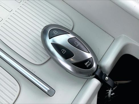 Used 2025 Hyundai Santa Fe Limited FWD image 14
