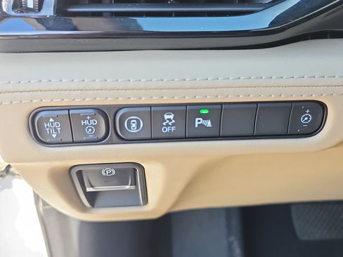 Certified 2023 Acura MDX SH-AWD w/ Advance Package image 25