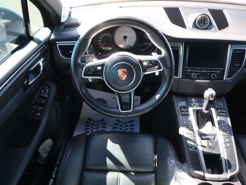 Used 2015 Porsche Macan S image 5