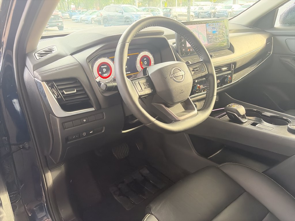 Used 2026 Nissan Rogue SL AWD/4WD image 12