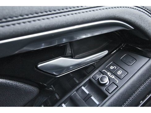 Used 2020 Land Rover Range Rover Evoque SE AWD/4WD image 21