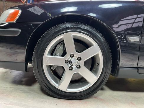 Used 2004 Volvo S60 R AWD/4WD image 35