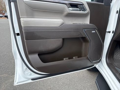 Used 2023 Chevrolet Silverado 1500 LTZ image 10