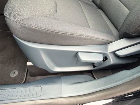 New 2025 Ford Maverick XL image 21