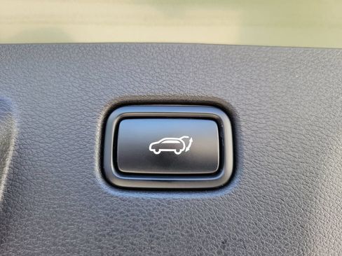 Certified 2025 Kia Sportage X-Line w/ Premium Package AWD/4WD image 10