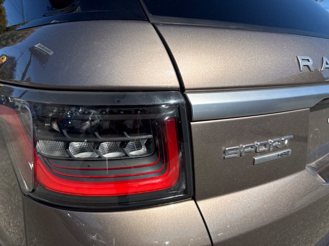 Used 2018 Land Rover Range Rover Sport HSE AWD/4WD image 34