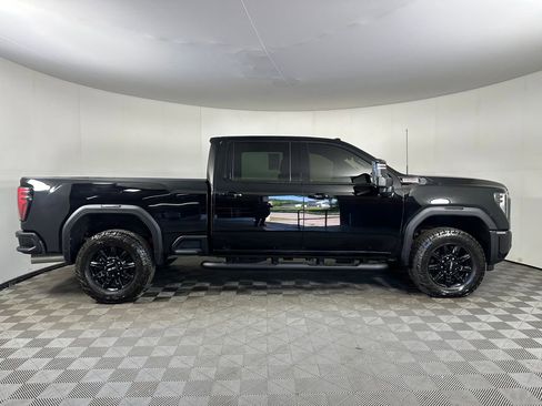 Used 2025 GMC Sierra 3500 AT4 w/ AT4 Premium Plus Package AWD/4WD image 6