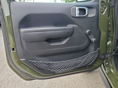 Used 2023 Jeep Wrangler Sport AWD/4WD image 10