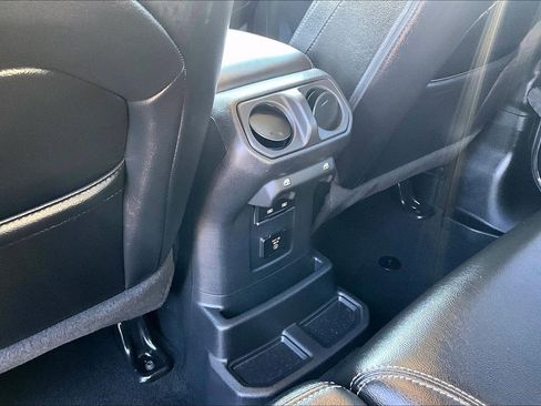 Used 2021 Jeep Wrangler Unlimited Sahara w/ Dual Top Group image 11