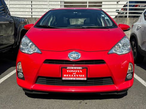 Used 2014 Toyota Prius C Four image 2