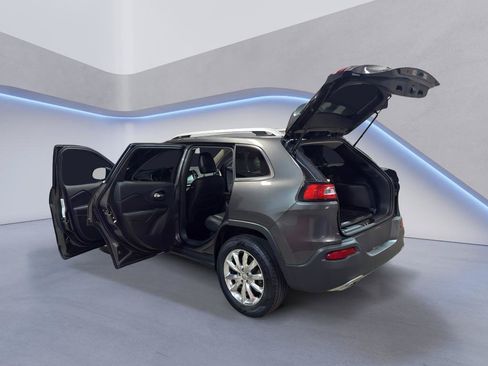 Used 2016 Jeep Cherokee Limited AWD/4WD image 13