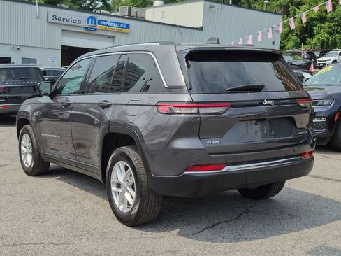 Used 2023 Jeep Grand Cherokee Laredo w/ Luxury Tech Group I AWD/4WD image 8