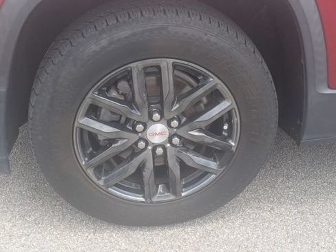 Used 2019 GMC Acadia SLT FWD image 10