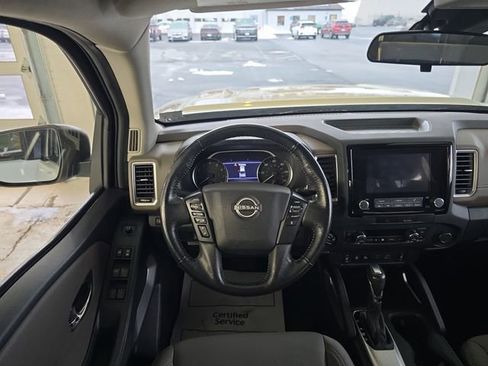Used 2022 Nissan Frontier SV image 12