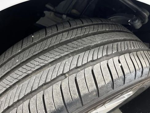 Used 2024 Genesis GV80 3.5T w/ Advanced Package image 42