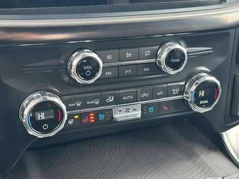 Used 2021 Ford F150 Platinum w/ Max Trailer Tow Package image 21