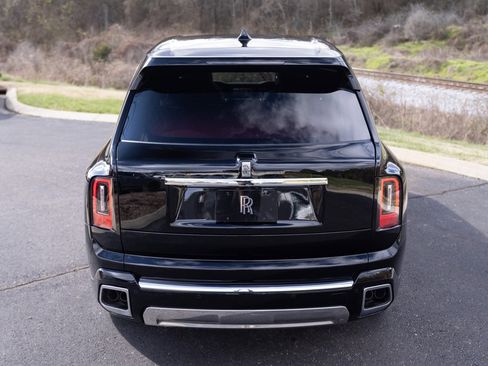 New 2025 Rolls-Royce Cullinan image 8
