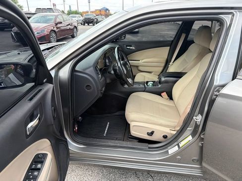 Used 2011 Dodge Charger Rallye RWD image 6