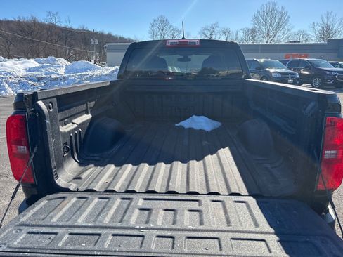 Used 2019 Chevrolet Colorado W/T image 10